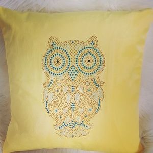 Sparkly rhinestone Owl velvet home decor pillow cover Handmade 18x18”